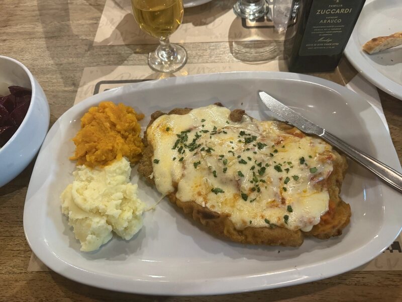 Milanesa con jamón y muzzarella